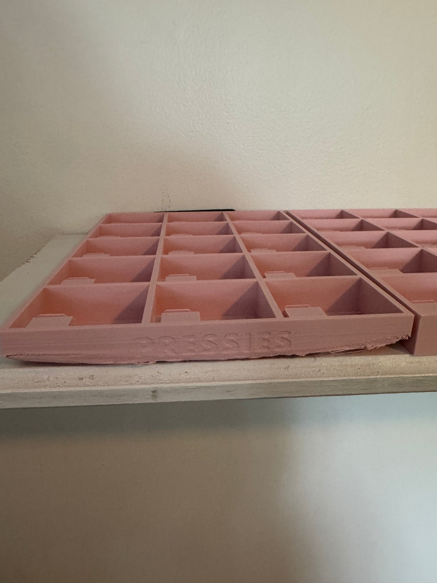 Pressie Trays (012)