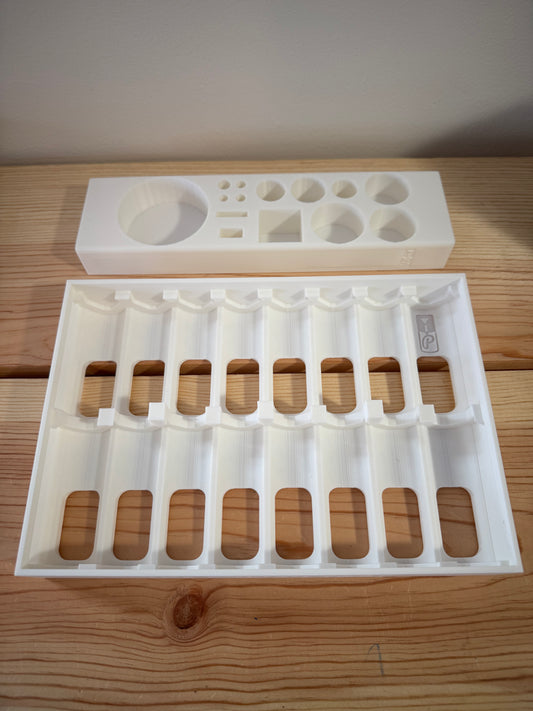 The Polish Tray and Mani Minimalist (024)